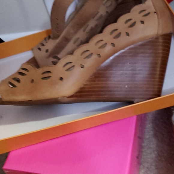 Wedges - Picture 3 of 4